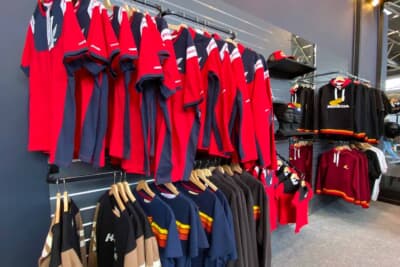 ホンダはアパレルも充実していました