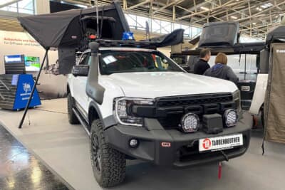 ルーフテントのカタチも本当にさまざまで、年々進化している気がします。居住性や設営のしやすさも向上しているようです