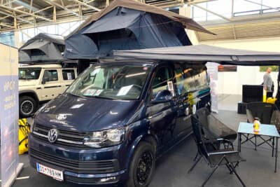 ルーフテントの大きさも、大・中・小とさまざまなサイズが揃っています。人数や用途に合わせてぴったりのモデルが選べます