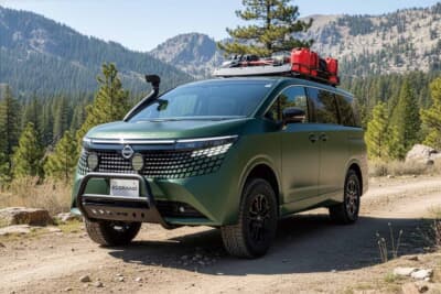 日産 エルグランド：車高を上げてバンパーガードやシュノーケルを配置しタフなイメージに仕上げたアゲ系のCG。ルーフにはキャリアを積んでコンテナなどを載せている。マットグリーン塗装で外遊び仕様へ大変貌