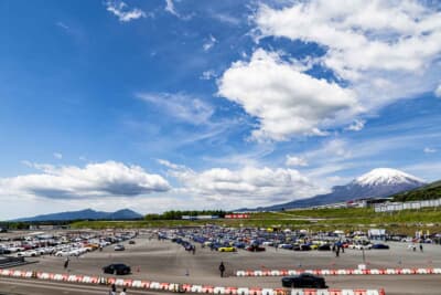 日産 フェアレディZ:2051台もの参加車両と279人の見学者が集結し、会場は熱気に包まれた