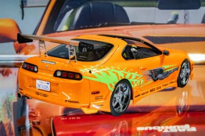 トヨタ スープラ(1/18スケール):劇中車を完璧に再現した流麗なスタイリングに魅了される
