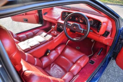 惜しくも流札となったロータス「エスプリ ターボ エセックス」（C）Iconicauctioneers
