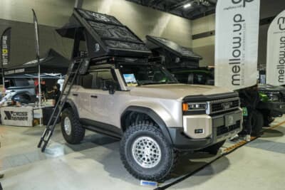 メロウアップ トヨタ ランクル250:1台まるごとラッピングして税込50万円以下という驚きの破格値だ