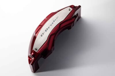 デコラボ Dブレーキ:全11色が用意された標準カラー。こちらは深みのあるダークレッドメタリック仕様だ