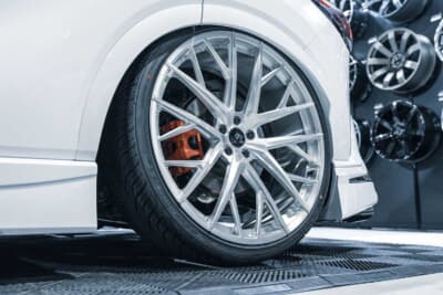 レクサス RX:実寸以上の大口径感を得られるアミスタットの最新作。大柄なボディとの相性も抜群