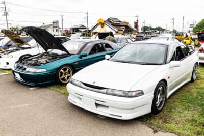 スバル アルシオーネSVX：ジウジアーロがデザインした流麗なクーペモデルも並ぶ