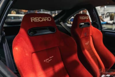 ホンダ インテグラ タイプR(DC2):純正と同形状のレカロ製シートを前席左右に装着