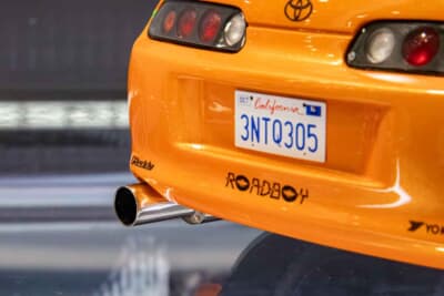 トヨタ スープラ(1/12スケール):カリフォルニアのライセンスプレートも忠実に再現する