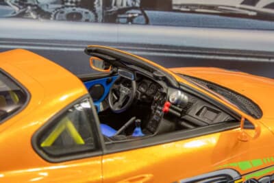 トヨタ スープラ(1/12スケール):追加メーターやスパルコ製ステアリングも精緻な仕上がり