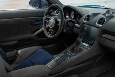 24万800ドル（邦貨換算約3756万円）で落札されたポルシェ 718ケイマン GT4 RS（C）Courtesy of Broad Arrow