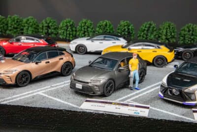トヨタ クラウン スポーツ(1/43スケール):身近な最新SUVもいち早く立体化。イエローが目を引く