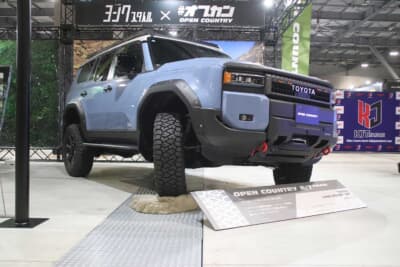 TOYO TIRES OPEN COUNTRY:フレックスのトヨタ ランドクルーザー250はOPEN COUNTRY R/T TRAILを装着。クリムソン製MGアーマーFFに275/70R18を履かせている