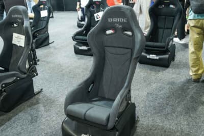 ブリッド ジータIV ヌグレ：フルバケの定番モデルにもヌグレ仕様が仲間入りした魅力的なシートだ