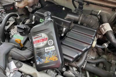 定期的な油脂類の交換はメンテナンスの基本だが、やはり燃費への影響が大きいのはエンジンオイル