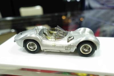 ホワイトメタルの力感が伝わるシャシー。その再現力のすばらしさはまさに驚嘆に値する
