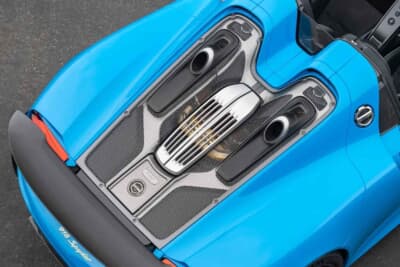 468万ドル（邦貨換算約7億3476万円）で落札されたポルシェ「918スパイダー」 （C）Courtesy of Broad Arrow