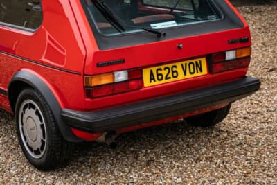 1万6875英ポンド（邦貨換算約359万円）で落札された初代フォルクスワーゲン「ゴルフGTI」（C）Iconicauctioneers