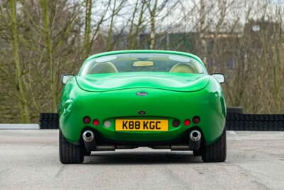 1万9125英ポンド(邦貨換算約404万円)で落札されたTVR「タスカン」(C)Iconic Auctioneers