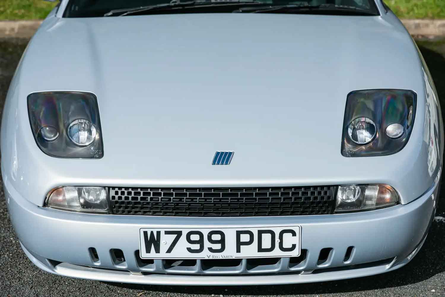 Youngtimer Investment Alert! Final Fiat Coupé Fiat fetches approximately ¥2.39 million at Auction
