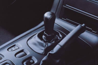 マツダ RX-7：機械を直接操る歓びをドライバーに伝えてくれる、ショートストロークのシフト