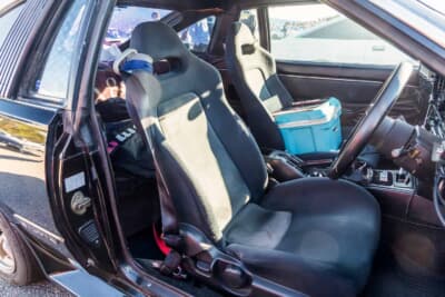 日産 S110 シルビア ハッチバック:シートはBNR32スカイラインGT-R用シートを流用している