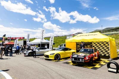 日産 フェアレディZ:メーカーやショップのブースも出展。知識を深めパーツを選べる空間だ
