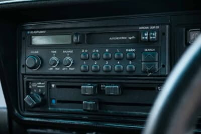 1万6875英ポンド（邦貨換算約359万円）で落札された初代フォルクスワーゲン「ゴルフGTI」（C）Iconicauctioneers