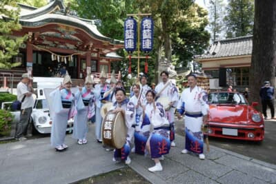地元葛飾区を拠点に活動する「かつしか青藍連」の阿波踊りが披露され、人々を楽しませた