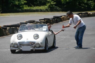 無事にフィニッシュ! 車両のパワー差に関係なく、和気あいあいと楽しめるのが大きな魅力