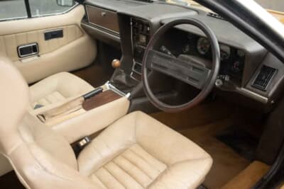6525英ポンド(邦貨換算約139万円)で落札された「ロータス エクラ」(C)Iconicauctioneers