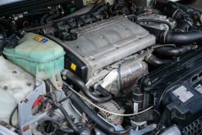 1万1250英ポンド(邦貨換算約240万円)で落札されたフィアット「クーペ フィアット 20Vターボ6」(C)Iconic Auctioneers
