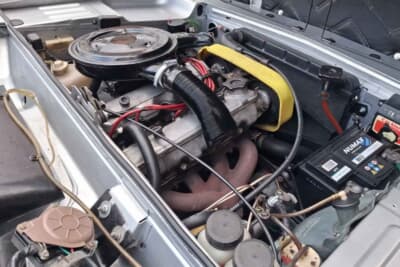 1万688ポンド(邦貨換算約226万円)で落札されたフィアット「124スポルト」(C)Iconicauctioneers