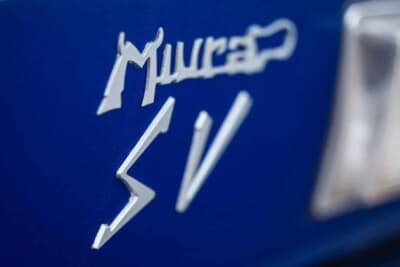 660万5000ドル（邦貨換算約10億4220万円）で落札されたランボルギーニ「P400ミウラSV」（C）Courtesy of Broad Arrow