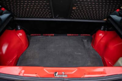 1万6875英ポンド（邦貨換算約359万円）で落札された初代フォルクスワーゲン「ゴルフGTI」（C）Iconicauctioneers