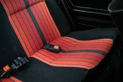 1万6875英ポンド（邦貨換算約359万円）で落札された初代フォルクスワーゲン「ゴルフGTI」（C）Iconicauctioneers