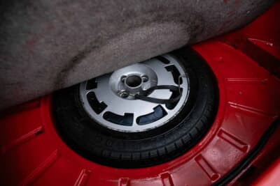 1万6875英ポンド（邦貨換算約359万円）で落札された初代フォルクスワーゲン「ゴルフGTI」（C）Iconicauctioneers