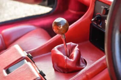 惜しくも流札となったロータス「エスプリ ターボ エセックス」（C）Iconicauctioneers