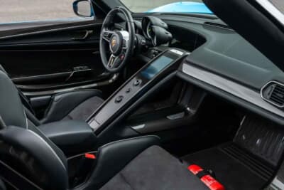 468万ドル（邦貨換算約7億3476万円）で落札されたポルシェ「918スパイダー」 （C）Courtesy of Broad Arrow