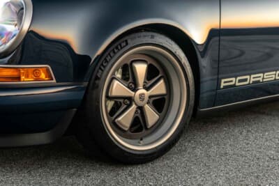非公開で落札されたポルシェ「911 シンガー」（C）Courtesy of RM Sotheby's