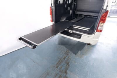 ユーアイビークル:左右独立してスライドすることで荷物の積み方は変わる