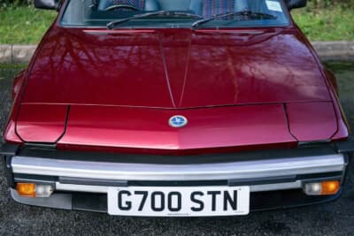 1万2375英ポンド(邦貨換算約262万円)で落札されたフィアット「X1/9 グランフィナーレ」(C)Iconic Auctioneers