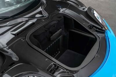 468万ドル（邦貨換算約7億3476万円）で落札されたポルシェ「918スパイダー」 （C）Courtesy of Broad Arrow