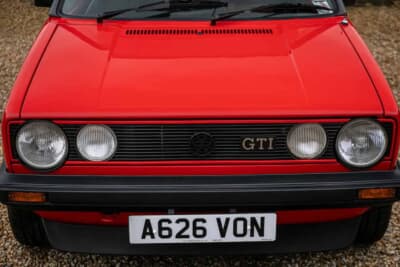 1万6875英ポンド（邦貨換算約359万円）で落札された初代フォルクスワーゲン「ゴルフGTI」（C）Iconicauctioneers