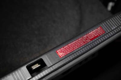 30万8750ユーロ（邦貨換算約5743万円）で落札された「メルセデス・ベンツ 190 E 2.5-16 エヴォリューションII」（C）Courtesy of RM Sotheby's