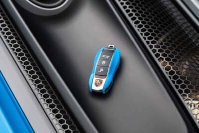 468万ドル（邦貨換算約7億3476万円）で落札されたポルシェ「918スパイダー」 （C）Courtesy of Broad Arrow