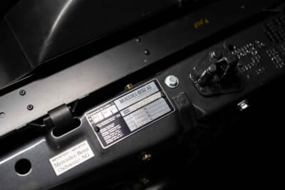30万8750ユーロ（邦貨換算約5743万円）で落札された「メルセデス・ベンツ 190 E 2.5-16 エヴォリューションII」（C）Courtesy of RM Sotheby's