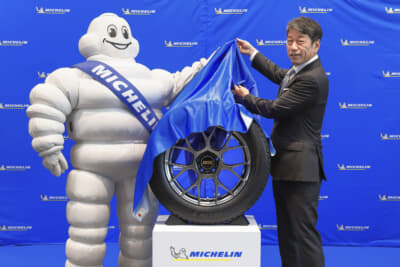 MICHELIN X-ICE SNOW+のアンヴェールシーン