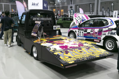 オートリミックス2026仙台に展示されていた花壇自動車大学校ミニキャブのリアビュー