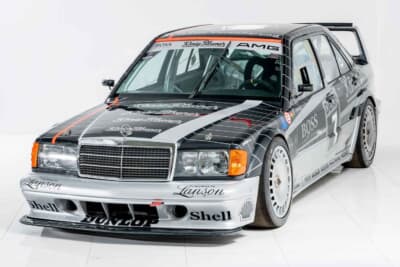 39万1000ユーロ(邦貨換算約7245万円)で落札されたメルセデス・ベンツ「190E 2.5-16 エボリューションII DTMワークス仕様」(C)Bonhams